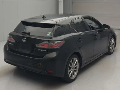 Lexus CT200h