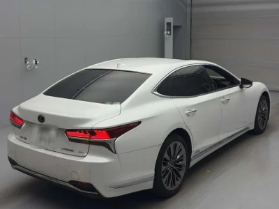 Lexus LS500h