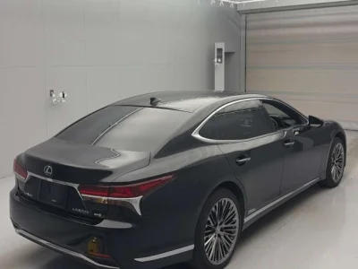 Lexus LS500h