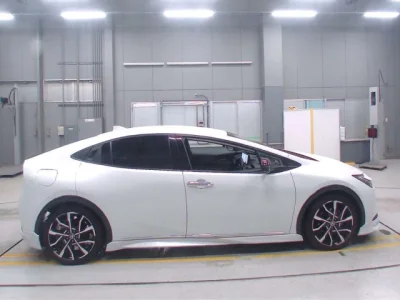 Toyota Prius PHV