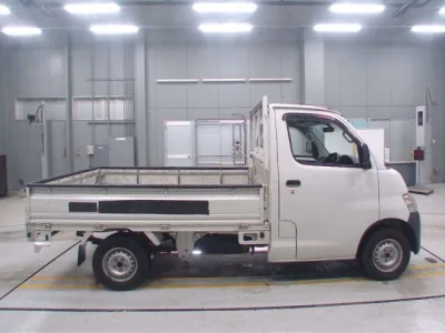 Toyota Lite Ace Truck