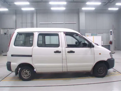 Toyota LiteAce Van