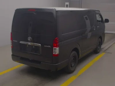 Toyota HiAce Van
