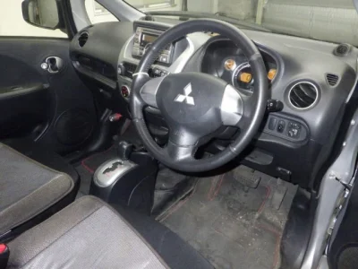 Mitsubishi I