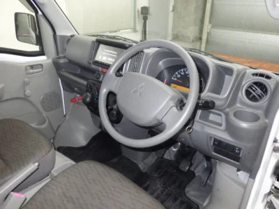Mitsubishi MINICAB VAN