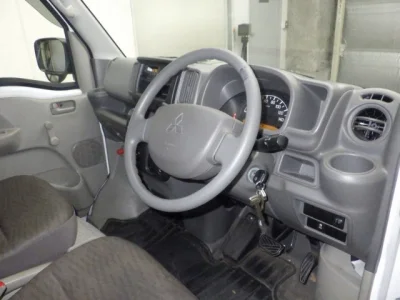 Mitsubishi MINICAB VAN