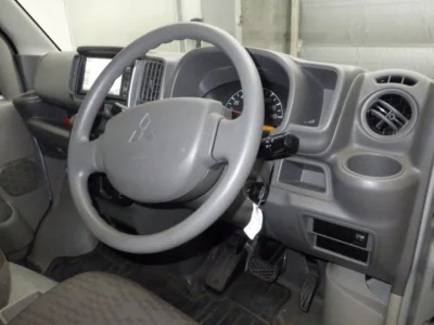 Mitsubishi MINICAB VAN