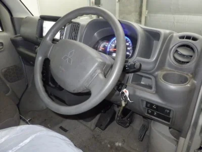 Mitsubishi MINICAB VAN