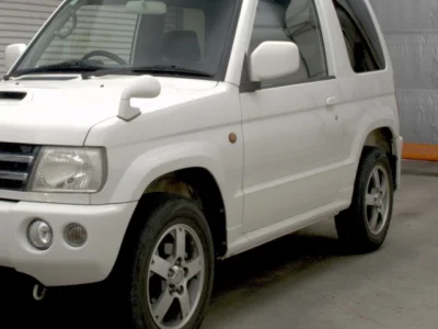 Mitsubishi PAJERO MINI