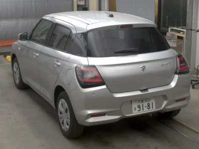 Suzuki SWIFT