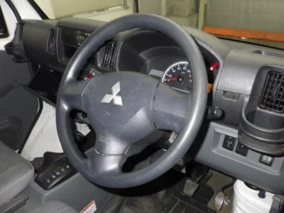 Mitsubishi MINICAB VAN