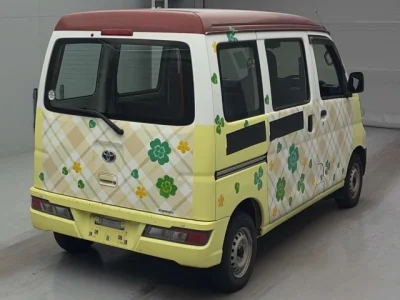 Toyota Pixis Van