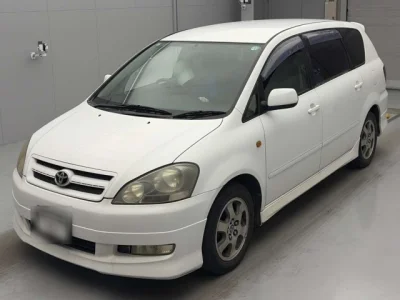 Toyota Ipsum