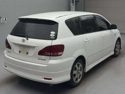 Toyota Ipsum
