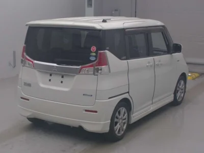 Mitsubishi Delica D:2