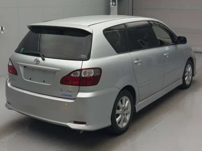 Toyota Ipsum