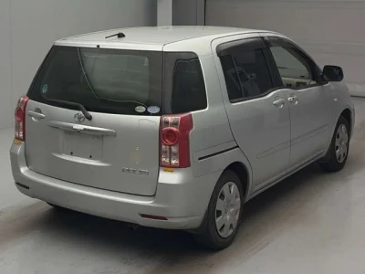 Toyota Raum