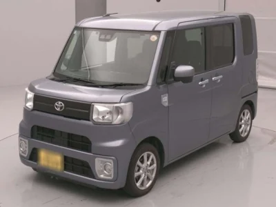Toyota Pixis Mega