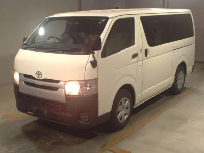Toyota HiAce Van