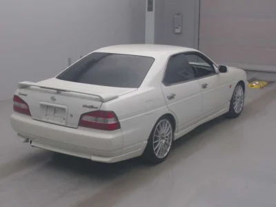 Nissan Laurel