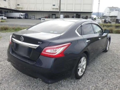 Nissan TEANA