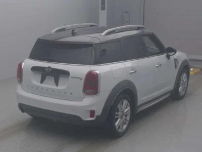 MINI Crossover