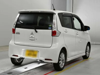 Mitsubishi EK CUSTOM