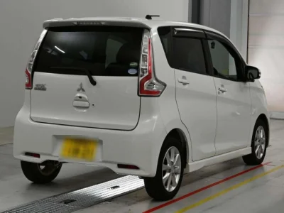 Mitsubishi EK CUSTOM
