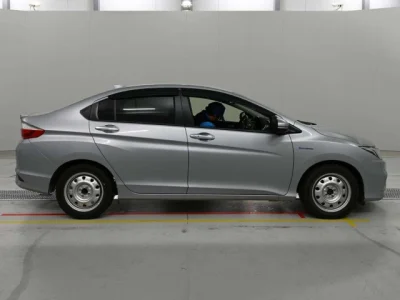Honda GRACE
