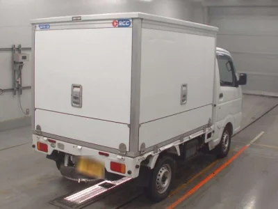 Nissan NT100 Clipper