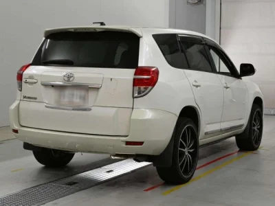 Toyota Vanguard