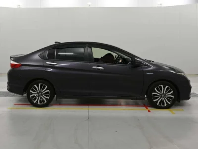 Honda GRACE