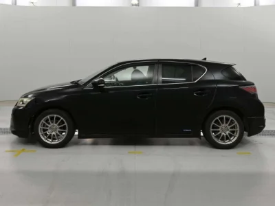 Lexus CT200h