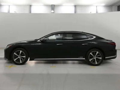 Lexus LS500h