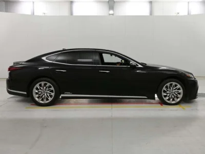 Lexus LS500h