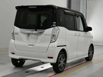 Mitsubishi EK X SPACE