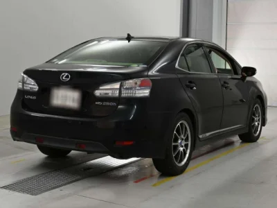 Lexus HS