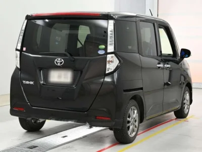 Toyota Tank