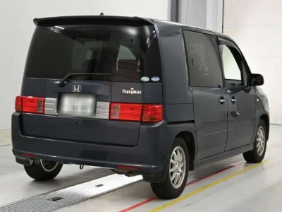 Honda Mobilio Spike