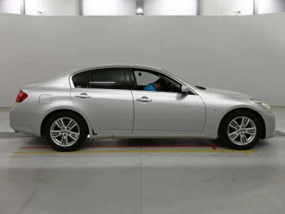 Nissan SKYLINE
