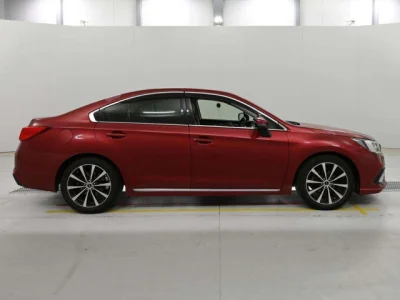 Subaru LEGACY B4