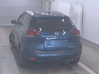Nissan KICKS