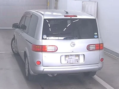 Nissan LAFESTA