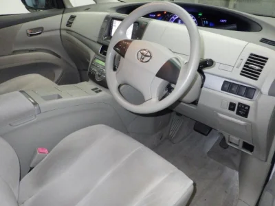 Toyota Estima Hybrid