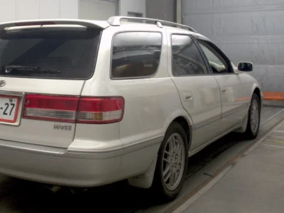 Toyota Mark II Wagon Qualis