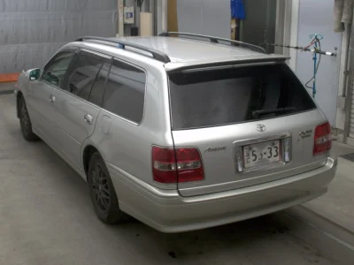 Toyota Crown Estate