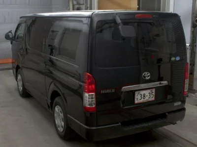 Toyota HiAce Van