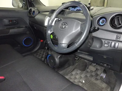 Toyota bB