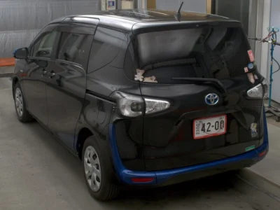 Toyota Sienta