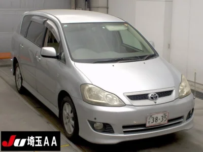 Toyota Ipsum